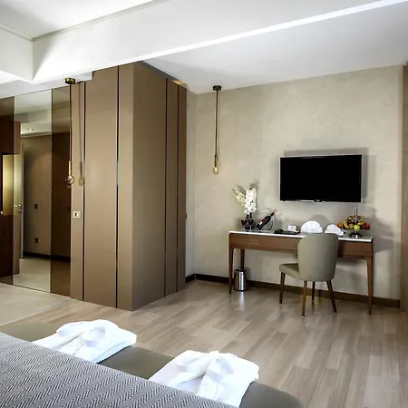 Riolavitas & Otel Side